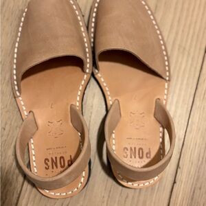 Pons Tan Leather Sandals